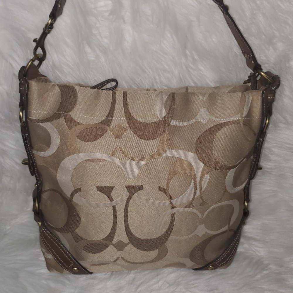 💯 Authentic preloved Coach👛Carly Signature Khaki Canvas Bag
